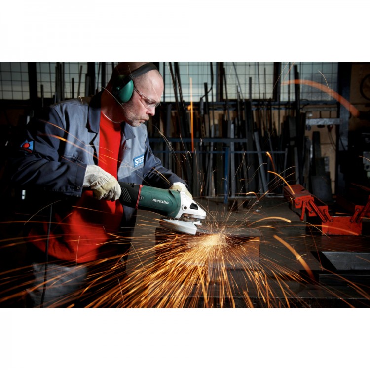 Кутова шліфмашина Metabo W 24-230 MVT (606467000) - фото 1