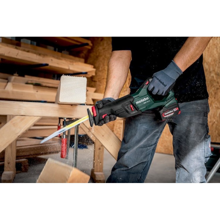 Акумуляторна шабельна пила Metabo SSEP 18 LT каркас в кейсі - фото 3