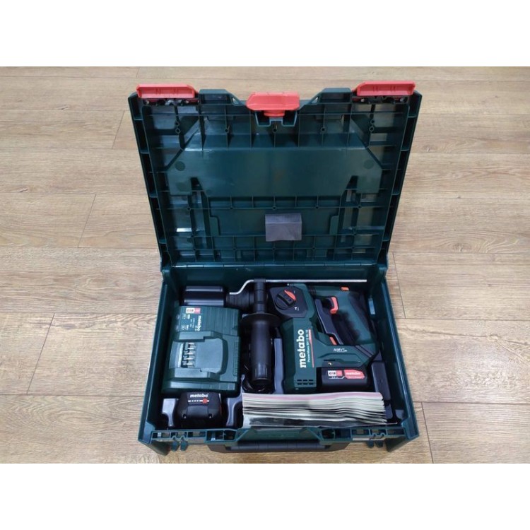 Акумуляторний перфоратор Metabo PowerMaxx BH 12 BL 16 2х2.0 Аг - фото 2