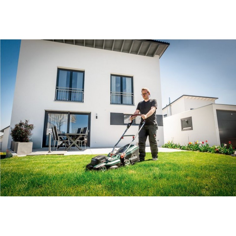 Акумуляторна газонокосарка Metabo RM 36-18 LTX BL 36 2х5.2 Аг - фото 2